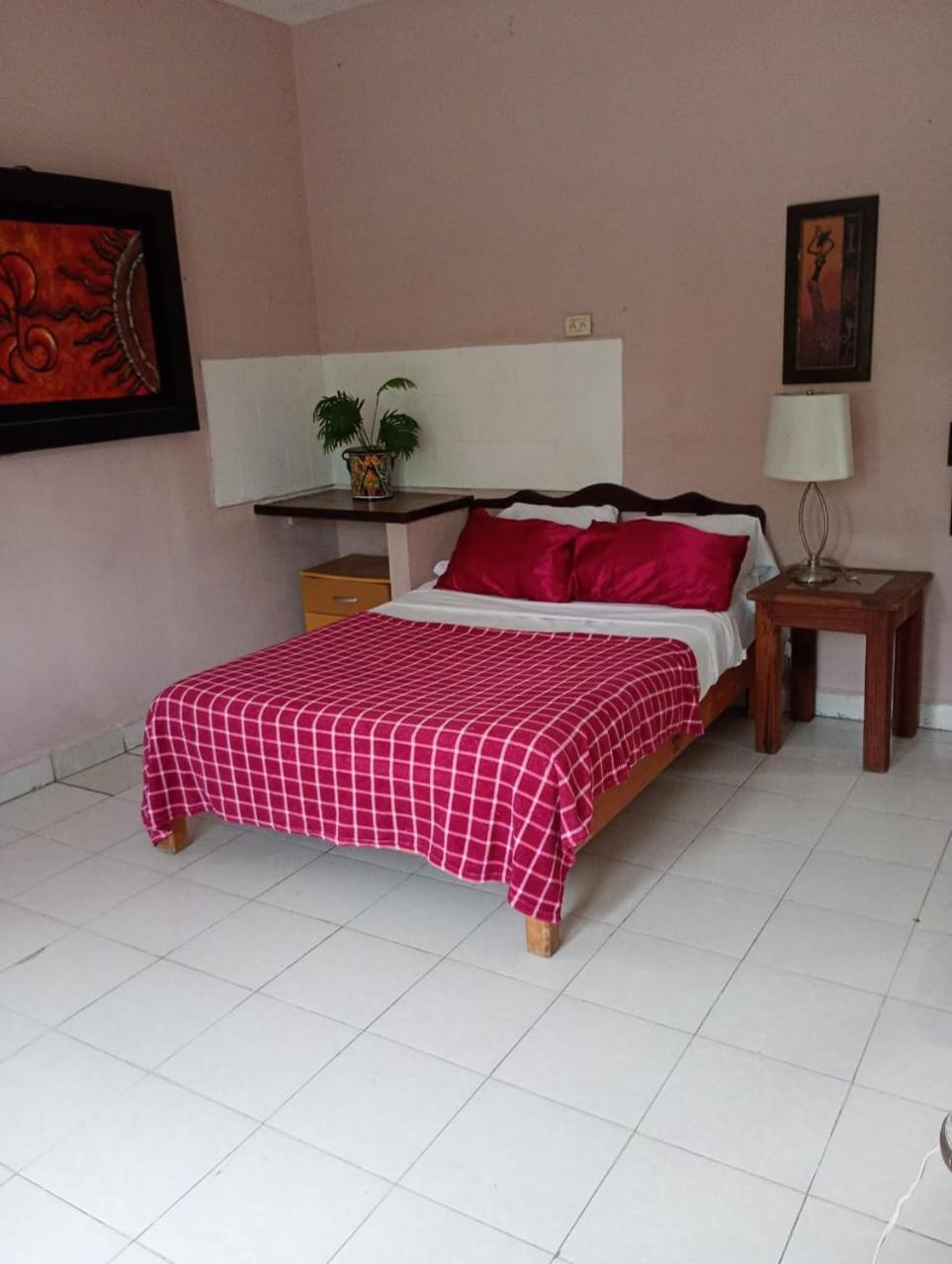 En Planta Alta A Pie De Avenida Apartment Cozumel Exterior photo